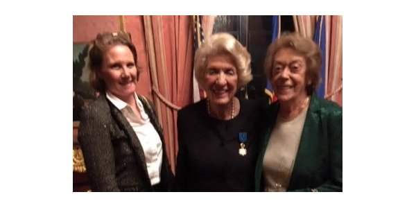 Ordre National du Mérite pour une de nos fondatrices !
