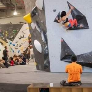 Ca grimpe ! | Bloc à VITAL Climbing Gym - Brooklyn &#129495;
