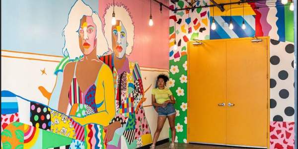 Free self-guided art tours at Industry City